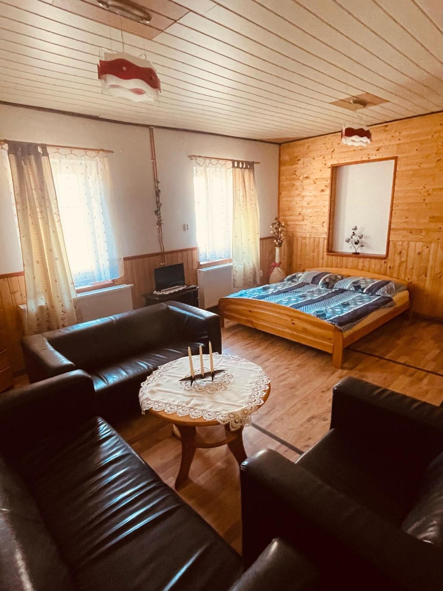 Pension Peklo Trutnov Extérieur photo